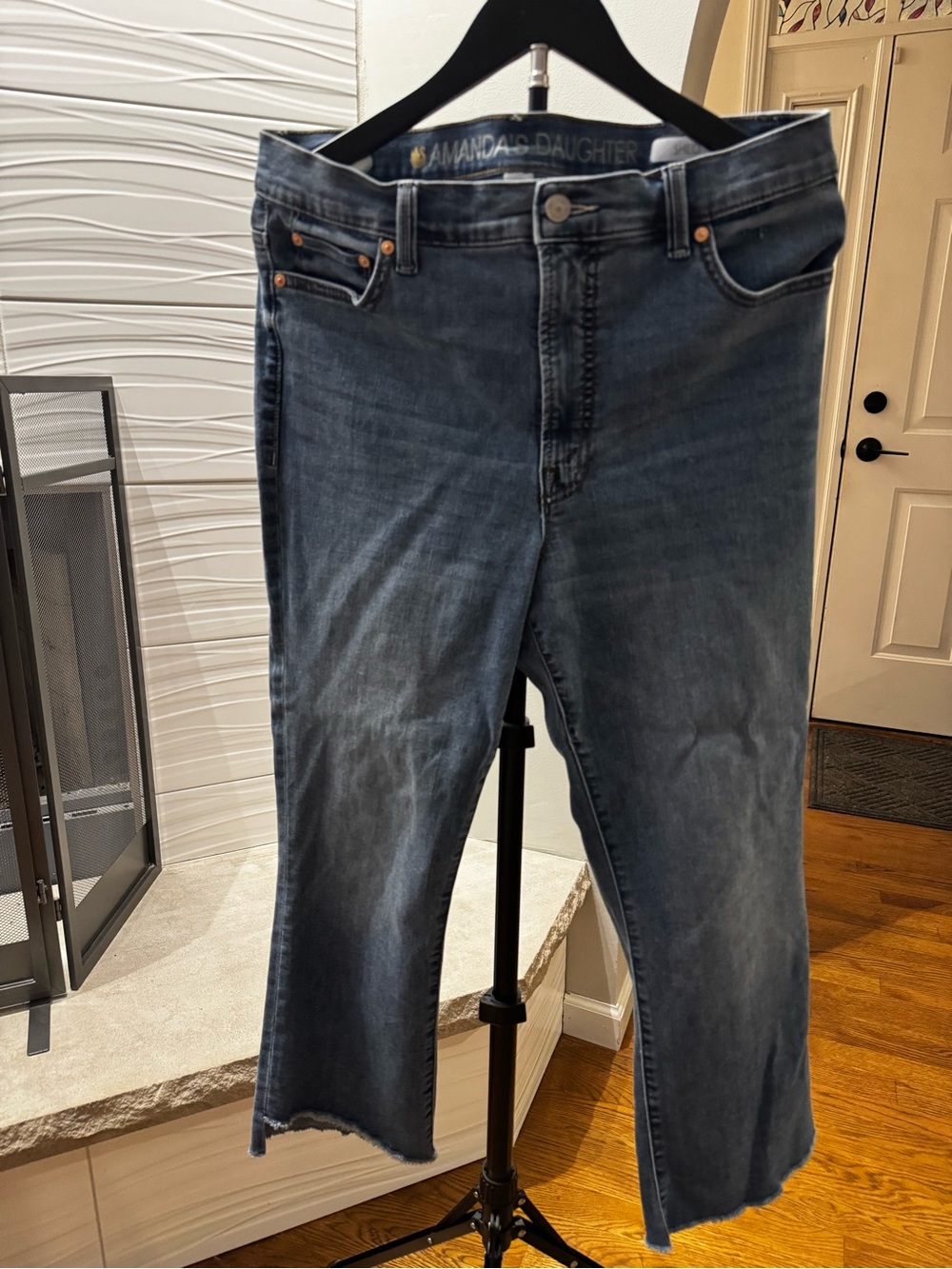 Women’s Blue Denim stretch Jeans size 12 short